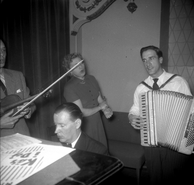 Musik

Dok.110801/KG