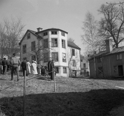 Enellska gården nuvarande Vimmerby Tidning  
Bilden tagen vid brandkårstävlingen 1959.   T.E.

Dok110414/KG

