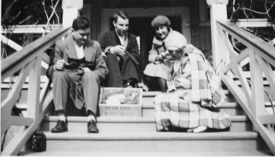 Ytternora vilohem, solförmörkelsen beskådas

Dok.090630/SJ