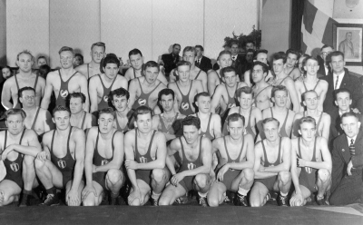 Allan Gustafssons egen dokumentation: " Fyrstadslagen Oskarshamn år 1955. Vimmerby: lag Arne Gustafsson, Åke Båving, Allan Gustafsson, Olle Larsson, Lennart Jonsson, lagledare: "Svasse" Svensson, Arne Sundgren, Leif Berggren, Jean Berggren. Slutställing.
1. Vimmerby       4.p
2.Olofstaröm      4.p
3.Karlskrona      3.p
4. Hovmantorp  1.p"