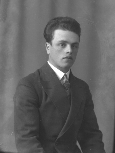 Mårten Lindén
Slättfall



Dok.080602/RS