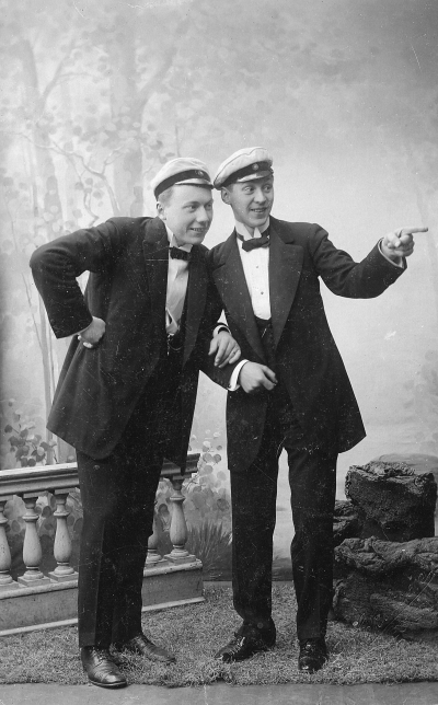 Från vänster  2. Karl Ossovicki, nu Västervik.   