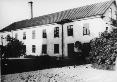 Ståhls Möbelfabrik före branden 1932 Nybyggdes sedan, 1977 flyttades fabriken till Ö. Tullportsgatan ( f.d. Söders fabrik )   