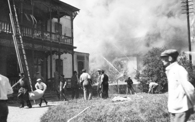 Ståhls Möbelfabrik brinner