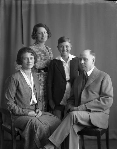 Familjen Petrus Berg



Dok.070906/RS