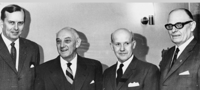 Från vänster 1. Per Dunge, disponent 2. Artur Agnegård, kamrer 3. Sven Lindersson, bilreperatör 4 Folke Nilsson, direktör.    