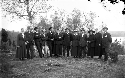 3:e från höger: Elsa Karlsson född Pettersson