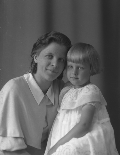 Villy Carlsson
Elin med dottern berit



Dok.080215/RS