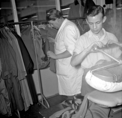 Mästersöm, till höger Nils Karlsson