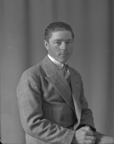 Tage Persson



Dok.080402/RS