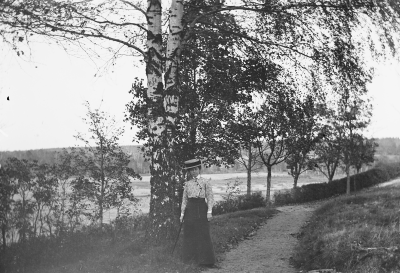 Hedvig Forsell på kyrkogården i Vimmerby