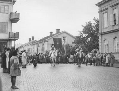 Hantverksparaden 1944 1 Henning Åberg, 2, 3, 4, 5, 6, 7, 8, 9, 10, 11, 12, 13. T.E