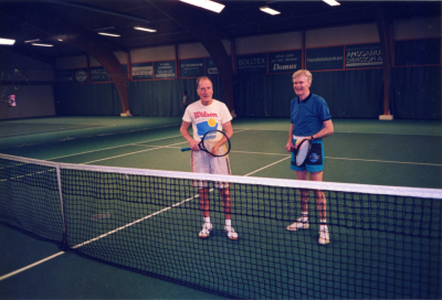 Allan Jonssons egen dokumentation: " Jag och Kurt Abrehamsson som spelade tennis tillsammans i 15-20 år, i Tennishallen i Vimmerby".