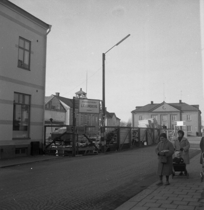 Torget
- EPA varuhuset byggs 1962 -

Dok.110405/KG