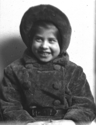 Inger Forsberg  (flicka) dotter till skrothandlare H Forsberg


Dok.080701/RS