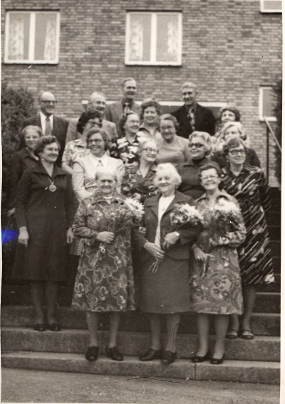 1:a raden fr.v.Ella Älg, Aina Svensson och Lisa Lind.
2:a raden fr.v. Birgit Andersson, Ingegerd Månsson, Maud Sjöblad