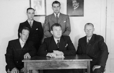 F.C.O:s styrelse. Sittande fr.v. 1Gösta Johansson 2 Hugo Stenberg  3 Einar Larsson.  Stående fr.v. 1 Oskar Ståhl  2 Olle Hjelm. 