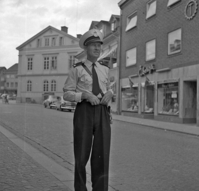 Polis Olof Stenerlöf

Dok.110210/KG