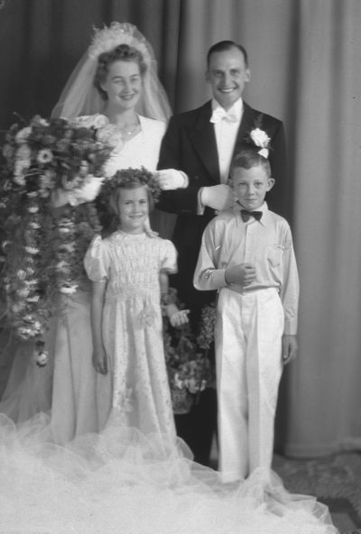 Brudparet Sjöblad
brudnäbbar?: Kärstin Roth och PerOlof Magnusson



Dok.080612/RS