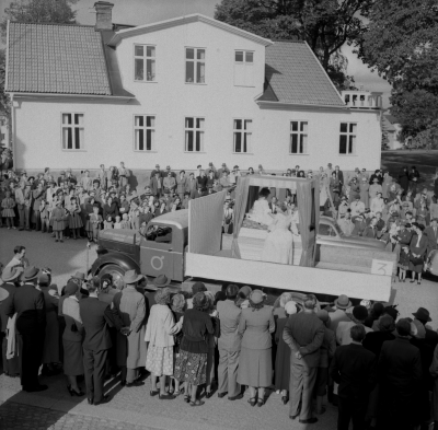 Barnens dag firande
- Prinsessan på ärten -

Dok.111026/KG