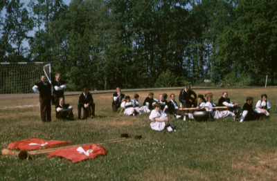 Folkdansare från Schweiz 

090506/KG