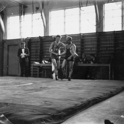 Allan Gustafssons egen dokumentation: " Olle Larsson - Engström, Kalmar vinst nacksving 5,15 år 1956."