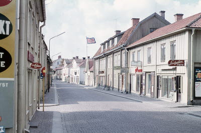 Storgatan västerut 
Linderstens Foto 
Frälsningsarmén

090331/KG