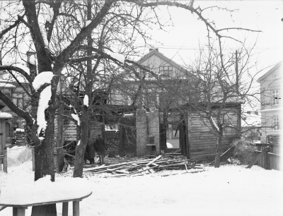 Charles Widéns fotoateljé nedbrunnen
15 - 2 - 1929
Norrtullsgatan, Stadshotellet syns i högerkanten