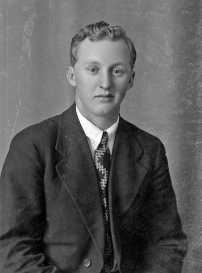 Erik Ljusbrand



Dok.080402/RS