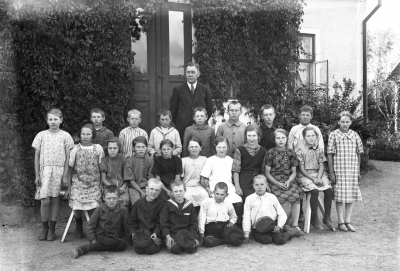 Grägarps skola ?, lärare Gunnar Söderberg



Dok.071120/RS