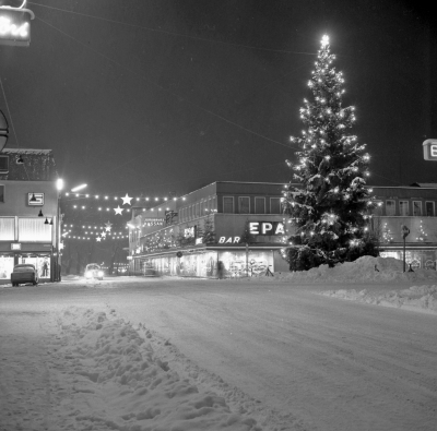 Storgatan torget 
- julen 1968 -

Dok.110331/KG