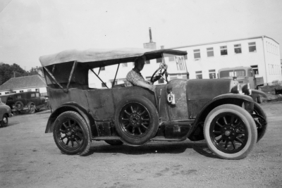 Hoflunds bilfirma Västra Tullen Vimmerby
Fiat 1916 
