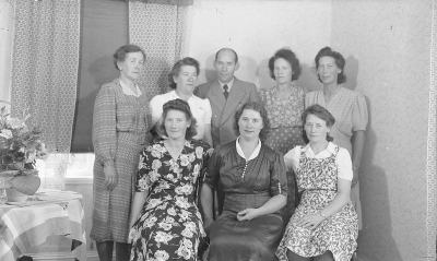 Johansson, Signe fyller 50 år 
Tallängsgatan               