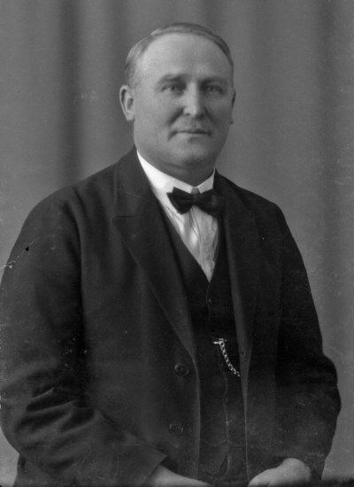 Hilmer Svensson



Dok.080402/RS