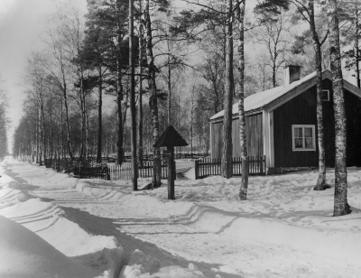 Vinterbild från 1950-talet. Gästgivarehagen. Östra Tullstugan.