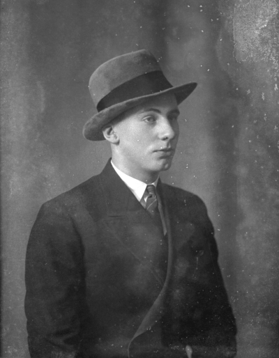 Tage Grip



Dok.080515/RS