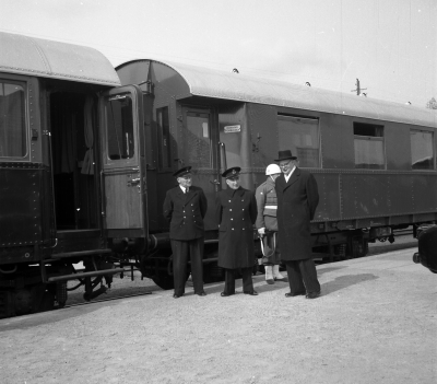 Kungabesök

Dok.110621/KG