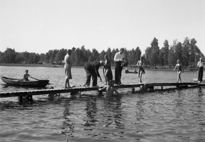 Simskola ?

Dok.100531/KG