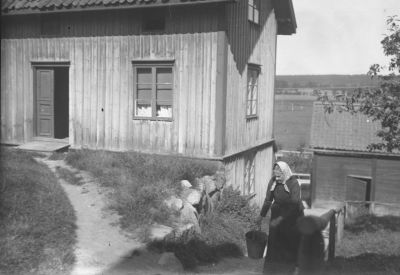 Storgatan, ungefär Storgatan 9 innan HSB. Gårdshuset,här bodde "Kalle Vischan" i huset på gården



Dok.070817/RS