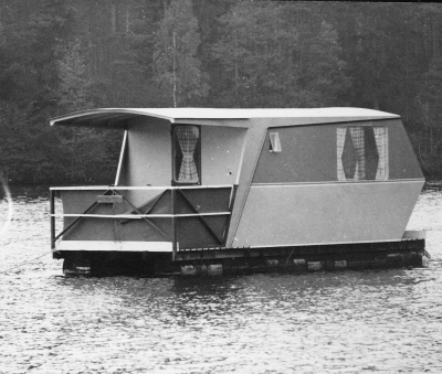 Husbåt gjord i Storebro 1960-talet  T.E.
