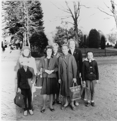 Frödinge Fr v 1 Sören Jonsson, 2 Ulla-Britt Myren, 3 Margareta Johansson (Långbrössle), 4 Mona Eriksson, 5 Ulla-Britt Soowik (Karlsson), 6 Karina Gustafsson, 7 Elisabeth Widerberg (Pettersson)