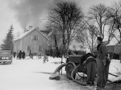 Församlingshemmet brinner 28-11-1956. 