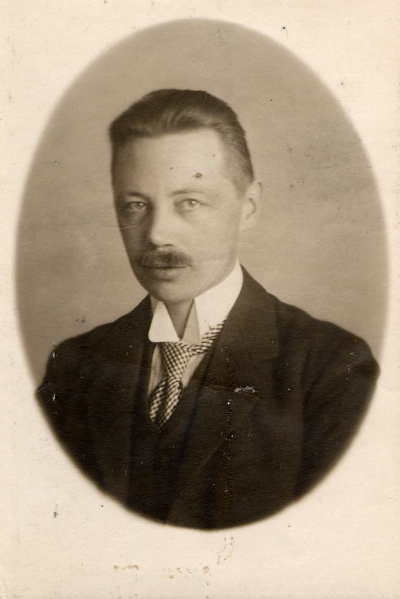 Eric Wahlberg fil dr född 1884 död 1964
Lektor Västerås