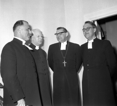 Biskop Askmark och komminister Westholm

Dok.110622/KG