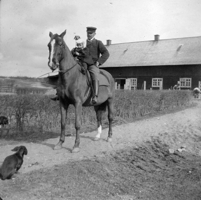 Gustav och lilla Stina           Nordströms																													