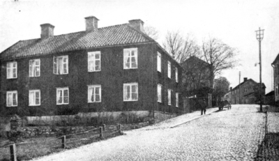 Ålderdomshemmet  "Grythult", vid Västra Tullen. Revs 1930- talet.   T.E.
