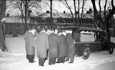 Lars V Lindéns jordfästning
16 februari 1956