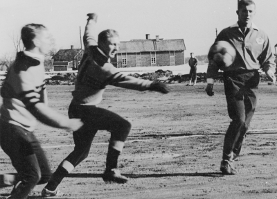 Från vänster   2. Skow            