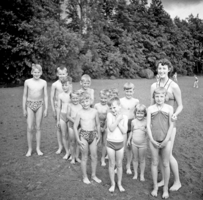 68
Nossenbadet simskola
Krönbadet simskola Anne-Marie Alvin, Inga-Lena Forsberg (Uppgift PRO´s bildcirkel)

Dok.110208/KG