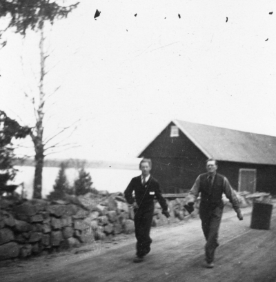 Vennebjörke "Riksmarschen"  Gunnar Nilsson / folkdansare) och Gösta Leander


Dok.080205/RS